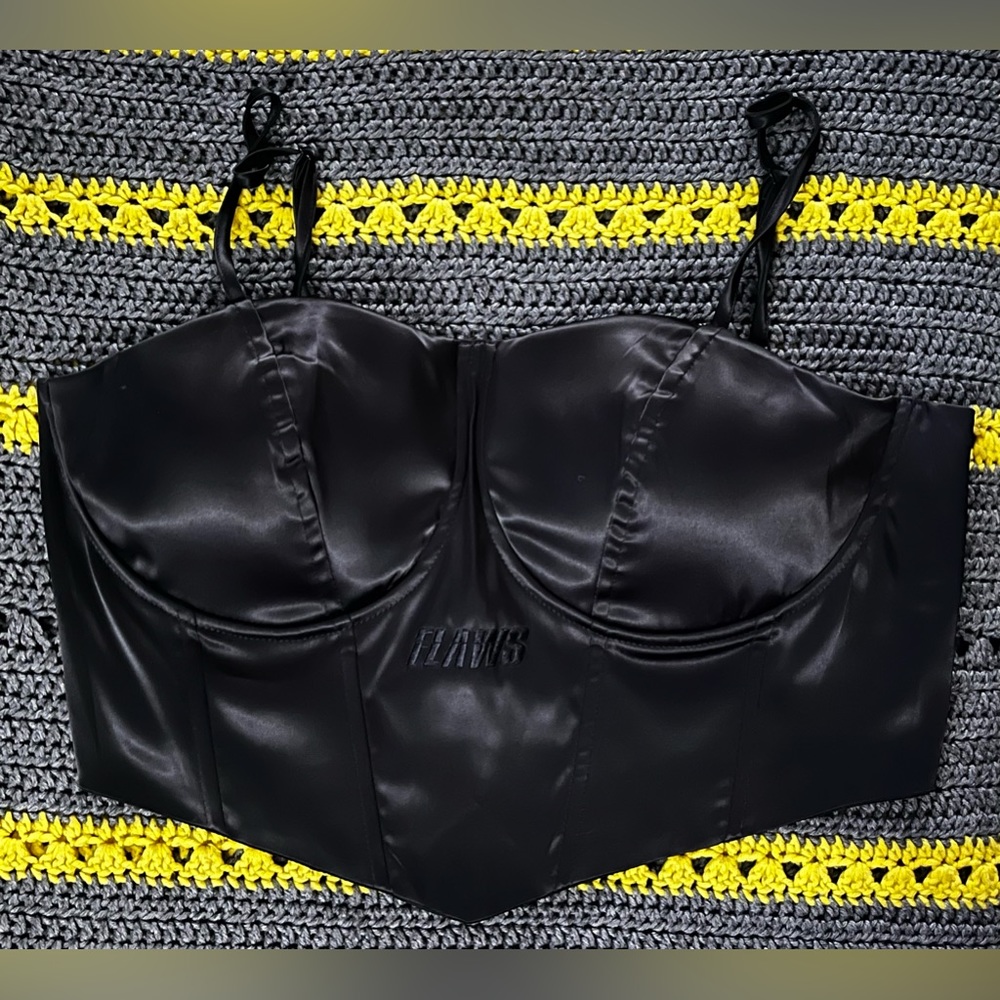 Flaws X REBDOLLS So Obsessed Satin Structured Corset Top (size 1X color: Black)